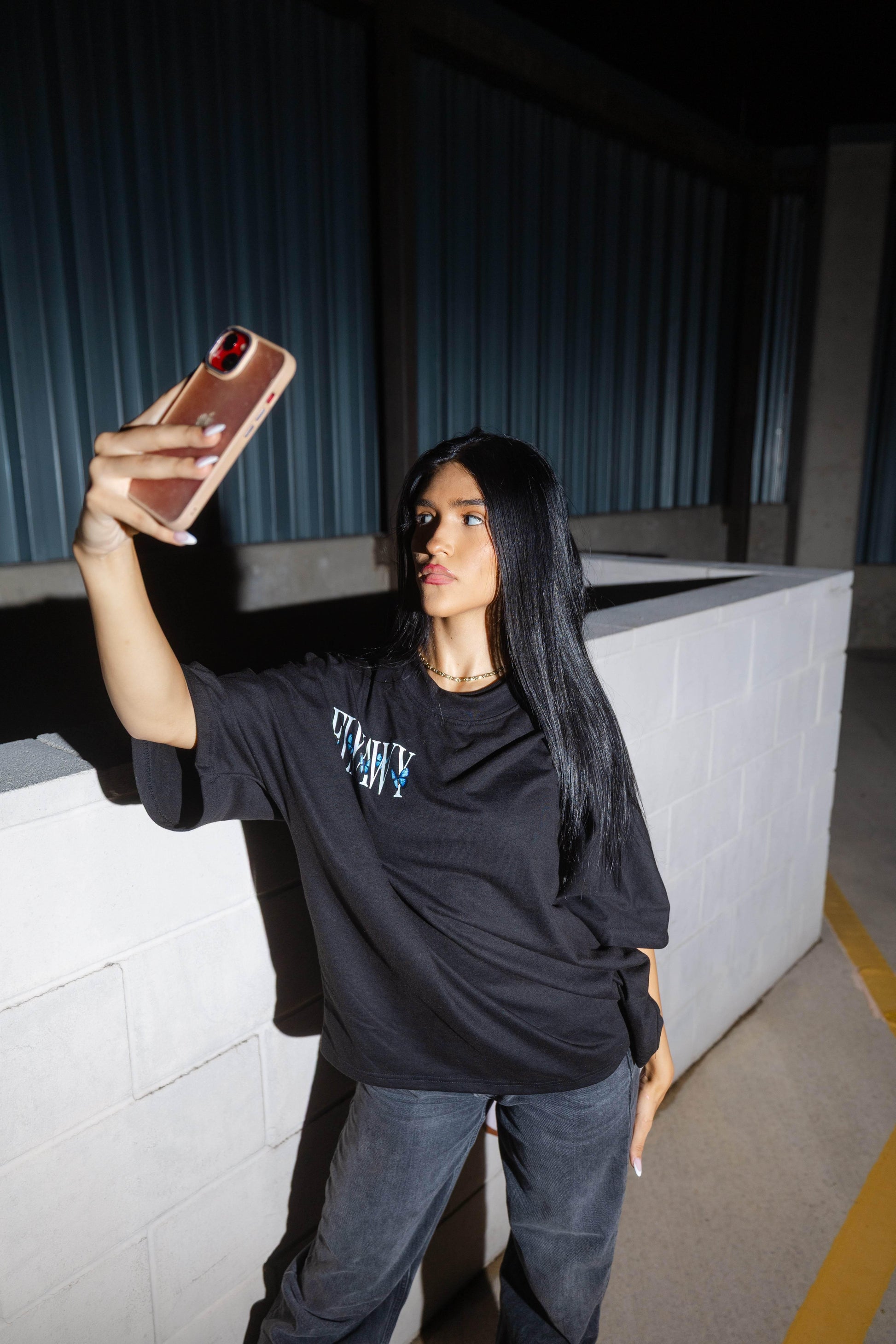 NEVER LANDED TEE - FLYAWY BRAND